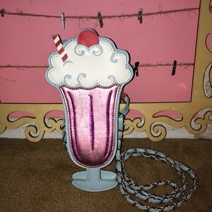Milkshake vintage purse